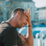 读者「阿舟不划水」的评论头像，浅色背景的圆形人像
